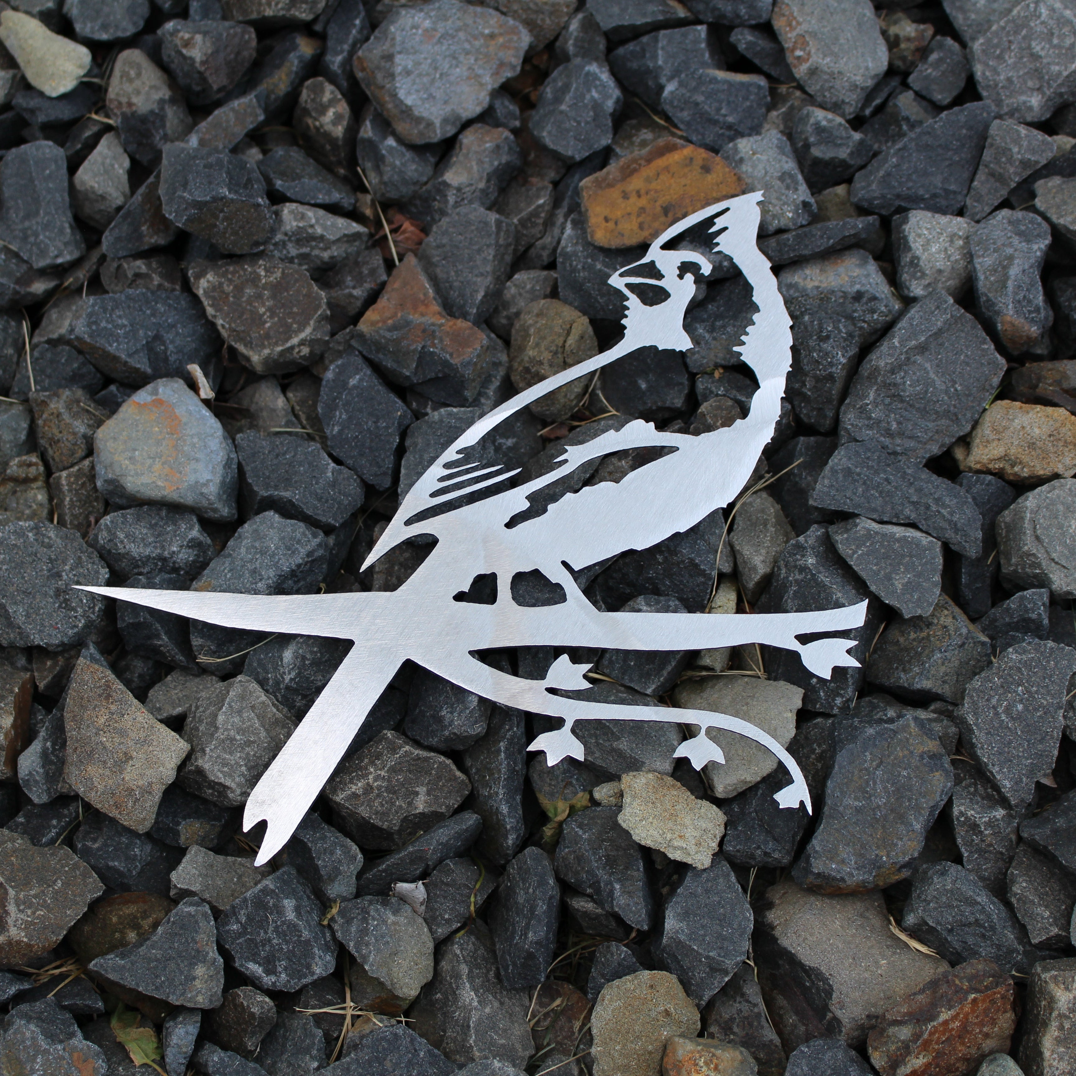 Metal cardinal bird tree stake with branch design, rustic steel garden decoration for outdoor yard or lawn